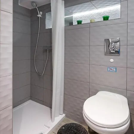 Cosy In Perfect Location Lejlighed *