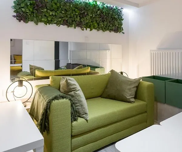 Cosy In Perfect Location Apartment