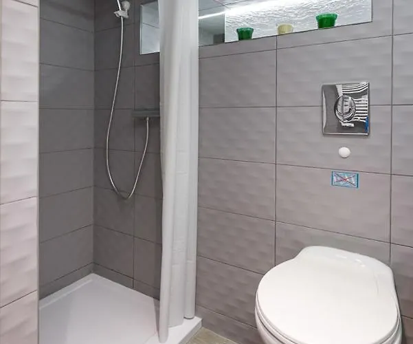 Cosy In Perfect Location Apartment *